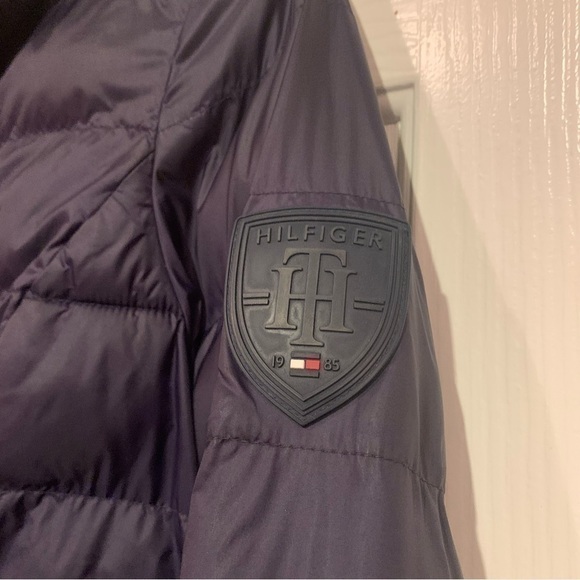 Women’s Tommy Hilfiger Adaptive Quilted Puffer Jacket - Picture 4 of 9